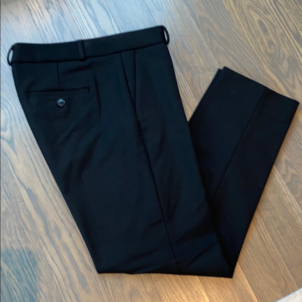 Perfect flat front dress crops